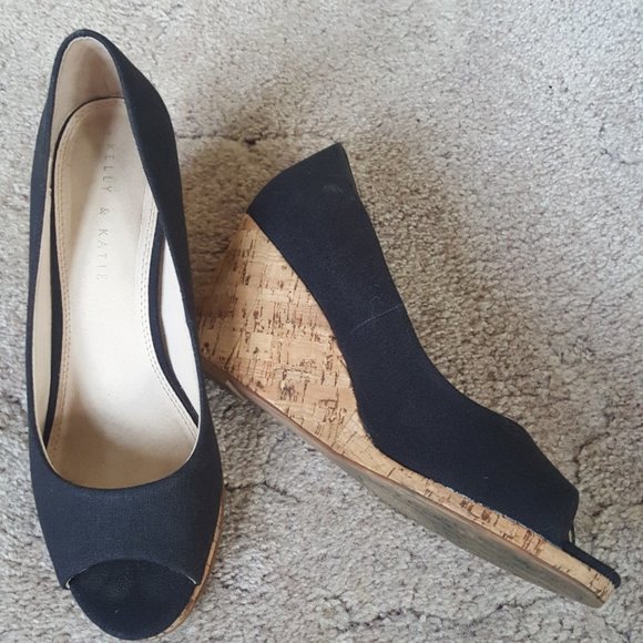 Wedge peep toe pumps - Picture 2 of 4